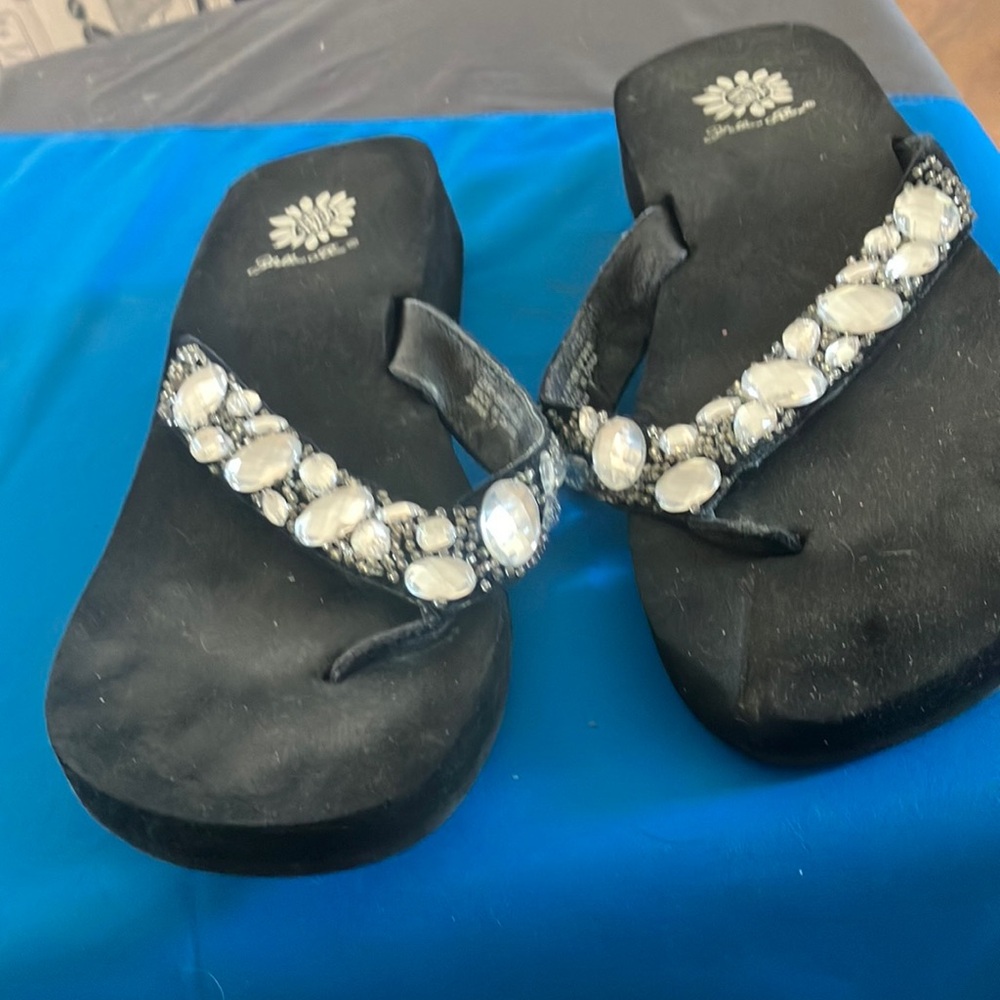 Stylish Black Sandals with Gem Accents 7 - Picture 1 of 5